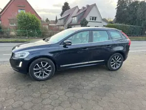 Volvo XC60 D4 190PS Auto Summum *8xAlu+Leder+ACC+Totwi
