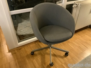 Schreibtisch Stuhl grau