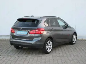 BMW 218 d Active Tourer Advantage LED/17-ZOLL/NAVI/DRIVIN Bild 3