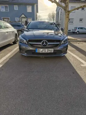 Mercedes-Benz CLA 200 d 7G-DCT UrbanStyle Edition