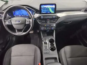 Ford Kuga 2.0 EB Titanium Navi virtual AHK ACC Bild 5