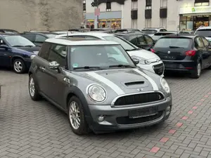 MINI Cooper S *PANORAMA*TÜV UND SERVICE NEU*