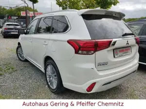 Mitsubishi Outlander PHEV PlugIn Hybrid Spirit+  PHEV Plus Spirit 4WD Bild 4