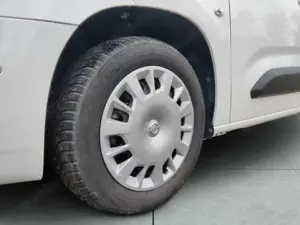 Opel Combo Life Elegance 1.5 D Apple CarPlay Android Auto Musikstr Bild 4