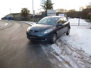 Mazda 2 2  5-Türer 1.5 Independence Bild 3