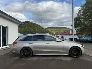 Mercedes-Benz C 220 C 220 d T 9G-TRONIC AMG Line Advanced