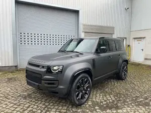 Land Rover Defender 4.4 P635 110 OCTA Edition One