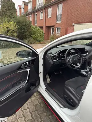 Kia ProCeed / pro_cee'd 1.6 T-GDI DCT7 OPF GT Bild 3