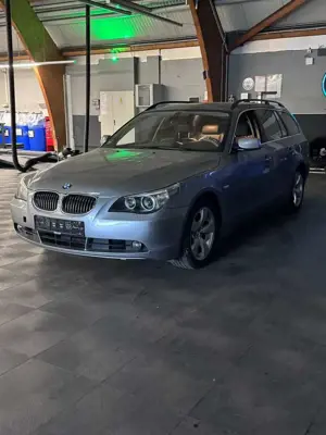 BMW 525 525i Touring Aut. Bild 3