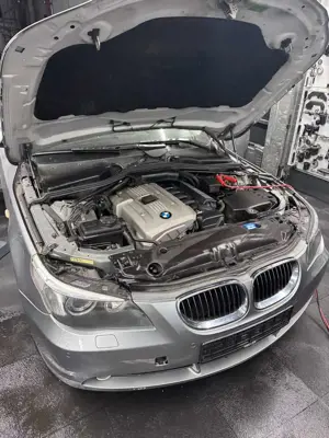 BMW 525 525i Touring Aut. Bild 4