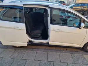 Ford Grand C-Max Trend Bild 5