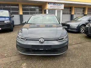 Volkswagen Golf VIII Lim. Life*PDC*SHZ*AHK*** Bild 2