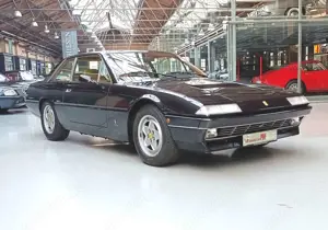 Ferrari 412 i - Schweizer Modell mit 5Gang-Schaltgetriebe Bild 3