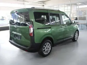 Ford Tourneo Courier Automatik TITANIUM FahrerAssistenzPak + WinterPak Bild 5