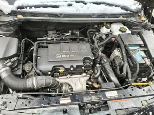 Opel Astra 1.4 Turbo Design Edition