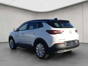Opel Grandland X Plug-in-Hybrid Aut Business INNOVATIO Bild 3
