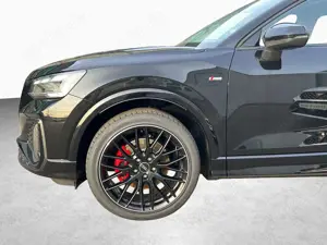 Audi Q2 35 TFSI S tronic *S LINE Competition*MATRIX* Bild 4