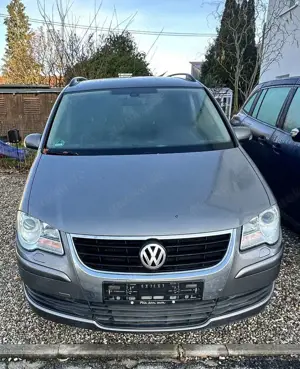 Volkswagen Touran Trendline (Bastler Fahrzeug) Preis VB