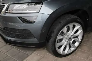 Skoda Karoq 2.0 TDI Style KAMERA+SITZHEIZUNG+DISTRONIC Bild 3