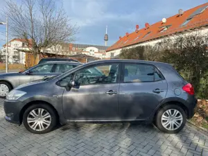 Toyota Auris Sol Bild 2