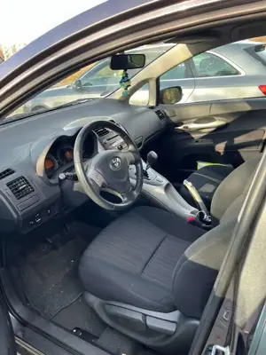 Toyota Auris Sol Bild 4
