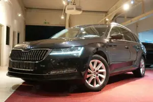 Skoda Superb Combi 2.0 TDI 4x4 DSG Style*LED*Virtual* Bild 3