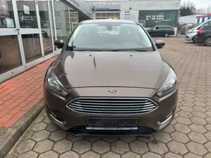 Ford Focus Titanium*1.HAND*KLIMA*EURO6*NAVI*HU NEU* Bild 3
