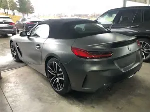 BMW Z4 sDRIVE 20i M-SPORT/FROZEN GREY/19"/DAB-HIFI/KAM
