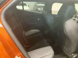 Peugeot 2008 PureTech 130 GT Bild 5