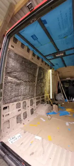 Iveco Daily 35 C 17 V Bild 3