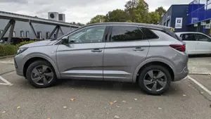 Opel Grandland X GRANDLAND Elegance 1.2 Turbo 96 kW 130 PS AT8 Bild 3