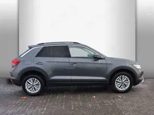 Volkswagen T-Roc Life 1.0 OPF GANZJR./PDC/LED/SITZHZ./PARKLENK. Bild 4