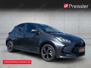 Toyota Yaris 1.5 Hybrid 116 CVT Teamplayer *Comfort-  Safety-P Bild 2