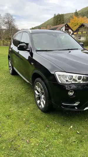 BMW X3 xDrive30d Aut. AHK Bild 2