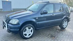 Mercedes-Benz ML 430 ML 430 W163 V8 - Servo-Klima-AHK-Euro3-TÜV 08/27