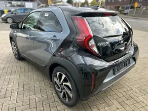 Toyota Aygo X 1,0l Teamplayer ACC RFK SHZ ACP Digital Cockpit Bl Bild 5