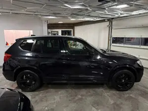 BMW X3 xDrive 20 d / M-Paket Keyless HUD Xenon Bild 5