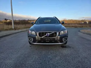 Volvo XC70 Momentum AWD Scheckheft Voll! Top Ausstattung! Bild 3