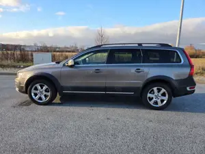 Volvo XC70 Momentum AWD Scheckheft Voll! Top Ausstattung! Bild 4