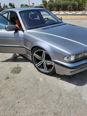 BMW 750 750i E38