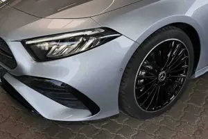 Mercedes-Benz A 200 AMG Distronic+RüKam+LED+Pano+HUD+Standhzg Bild 3