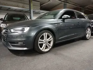 Audi A3 S line Sportpaket T LEDER LM TUV AU TOP! NAVI