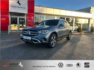 Mercedes-Benz GLC 300 de 4M PluginHYBRID High-End CarPlay AHK*Kamera*LED