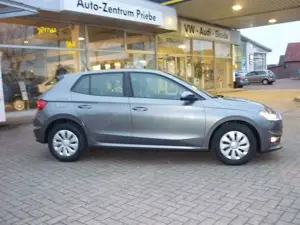 Skoda Fabia Selection 1,0l+SmartLink+Tempomat+Sitzh. Bild 3