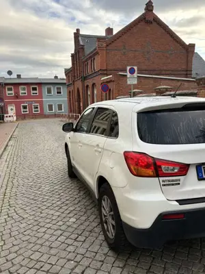 Mitsubishi ASX 1.8 DI-D 4WD Instyle Bild 5