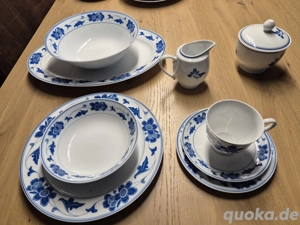 Essservice für 6 Personen aus handbemalten chinesischem Porzellan