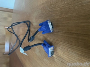 Full HD-Monitor BENQ GL2250 - 21,5 Zoll mit Kabeln Bild 4