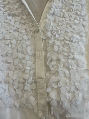 Weiße Gerry Weber Bluse, Größe 44, Blumen, 3D-Optik Bild 2