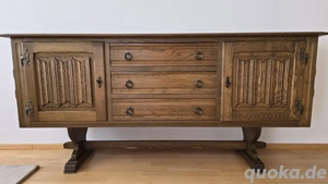 Wohnungsauflösung - Vitrine, Sideboards, Tische, Teppiche, Gobelin, etc. zu verschenken