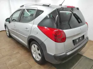 Peugeot 207 Bild 5